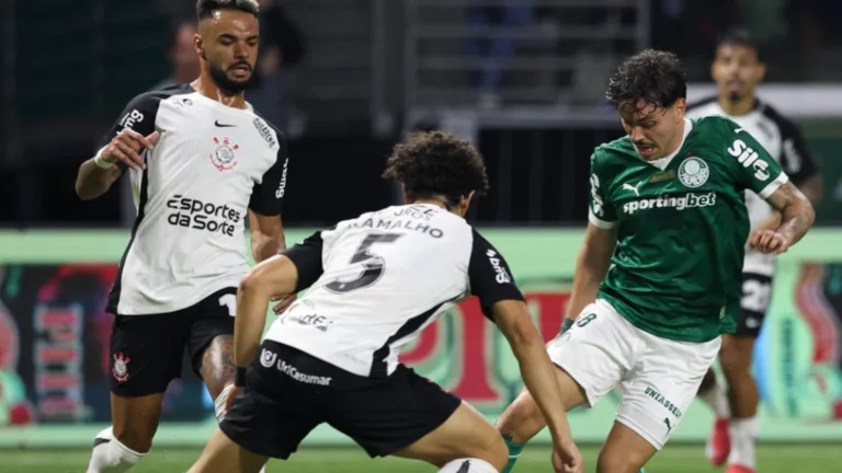 Cicinho indica vitória do Corinthians no clássico contra o Palmeiras pelo Brasileirão: “Vai levar mais um taca”