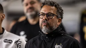 Cleber Xavier não coloca pressão em Robson Jr, Bontempo e os demais garotos do Santos: “Precisam entender situações”