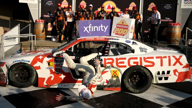 Bizarro! Piloto vence prova da Nascar e fratura clavícula em comemoração: “Já saí do hospital”