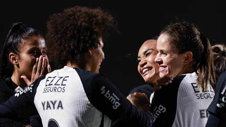 Corinthians vence o Bahia por 2×0 e avança para a semifinal do Brasileirão Feminino 2025