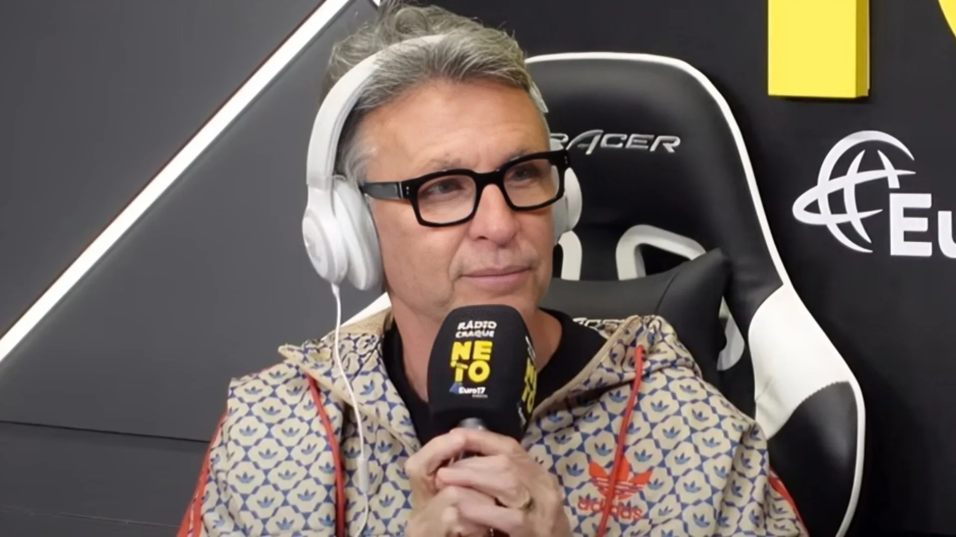 Craque Neto manda recado para Baldasso após ‘chocolate’ do Palmeiras no Internacional: “Fica esperto que vai cair”