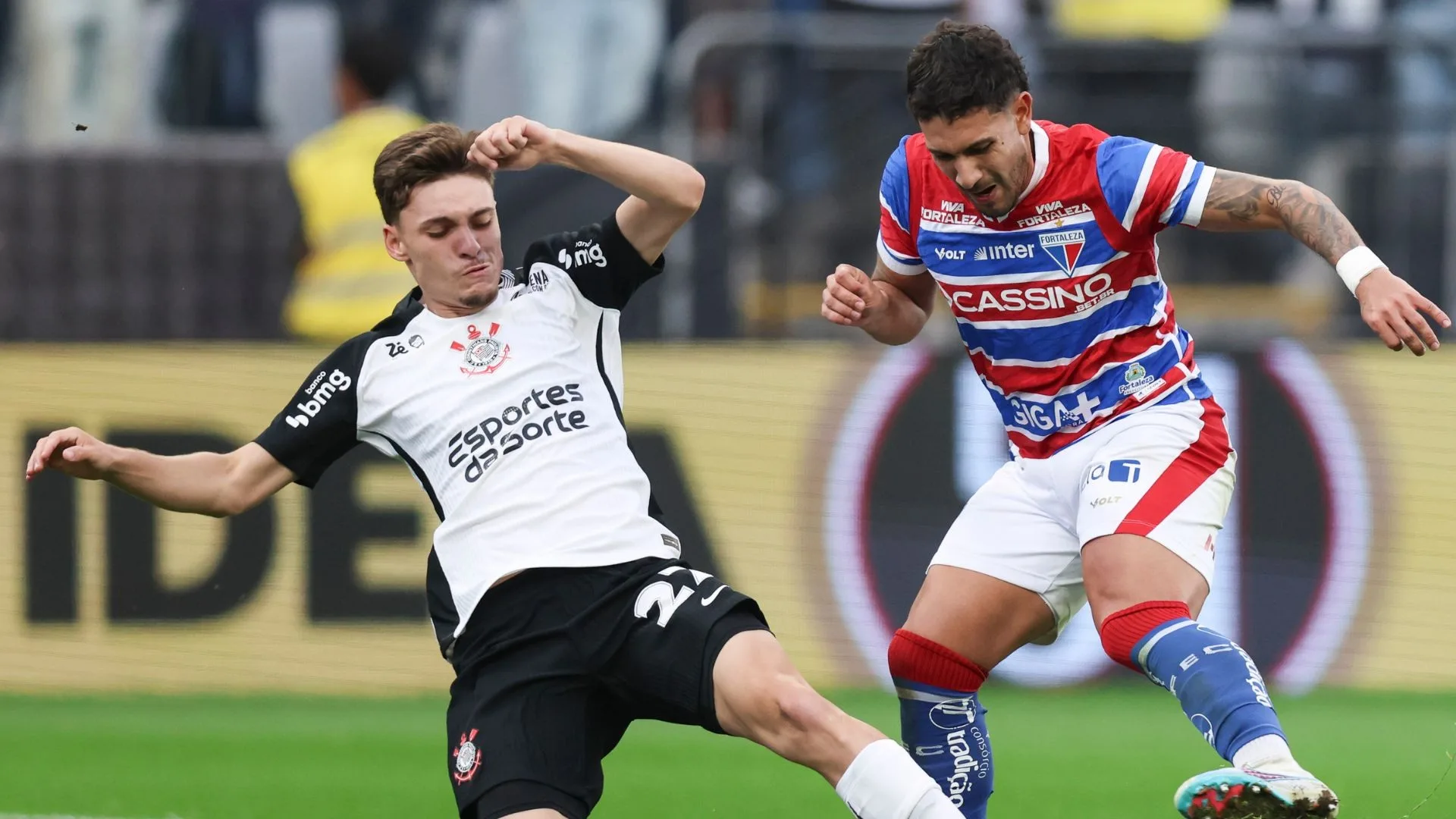 Craque Neto prevê Bidon como novidade no Corinthians para decisão contra o Palmeiras: “Eu não sei não hein!”