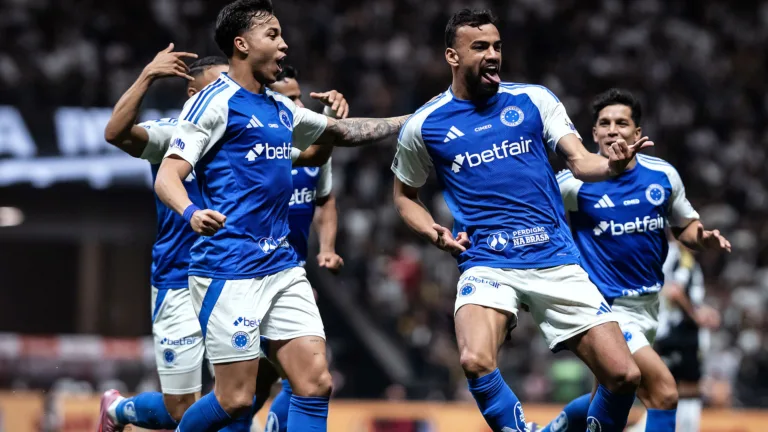 Cruzeiro vence o Atlético-MG na Arena MRV, abre vantagem na Copa do Brasil e empolga torcedor: “É a Selezeiro”