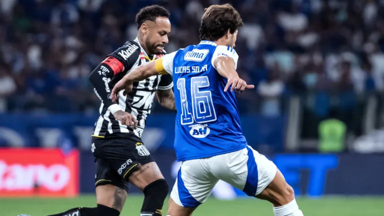 Santos vence o Cruzeiro por 2 a 1 de virada e se afasta da zona rebaixamento no Brasileirão