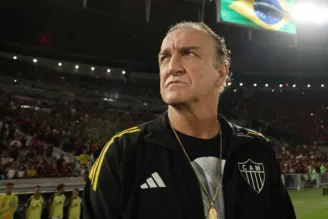 Cuca durante partida contra o Flamengo