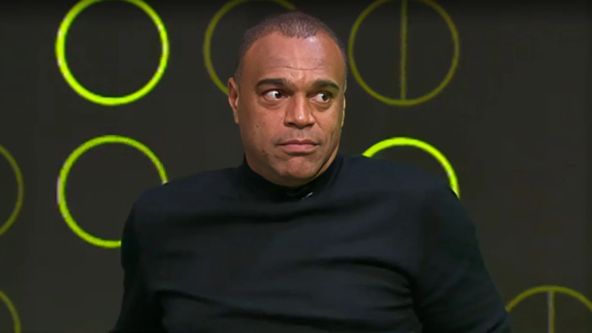 Denílson coloca o Palmeiras abaixo do Flamengo e prevê reação de Andreas Pereira: “Duvido que não vai comemorar”