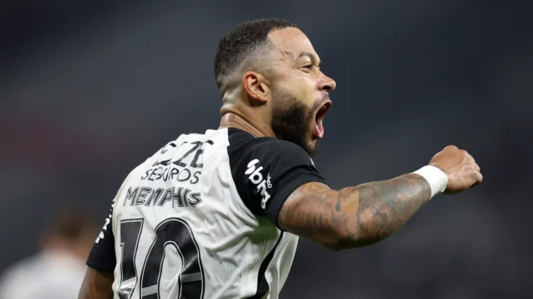 Craque Neto revela quando Depay pode voltar a jogar pelo Corinthians: “Contra o Athletico na Copa do Brasil”