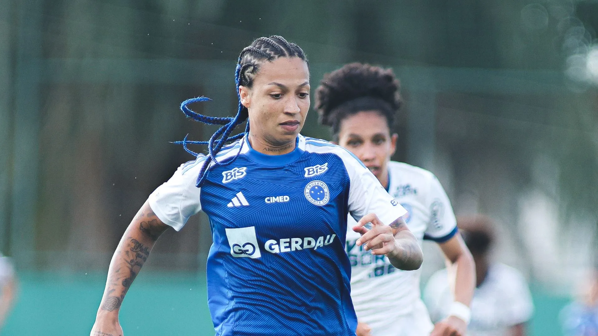 Retorno de Byanca Brasil e “lei do ex” é o trunfo do Cruzeiro contra o Palmeiras no Brasileirão Feminino