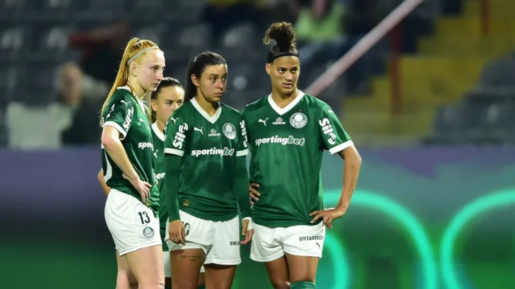 Três jogadoras do Palmeiras para o Cruzeiro ficar de olho nas semifinais do Brasileirão Feminino Três jogadoras do Palmeiras para o Cruzeiro ficar de olho nas semifinais do Brasileirão Feminino