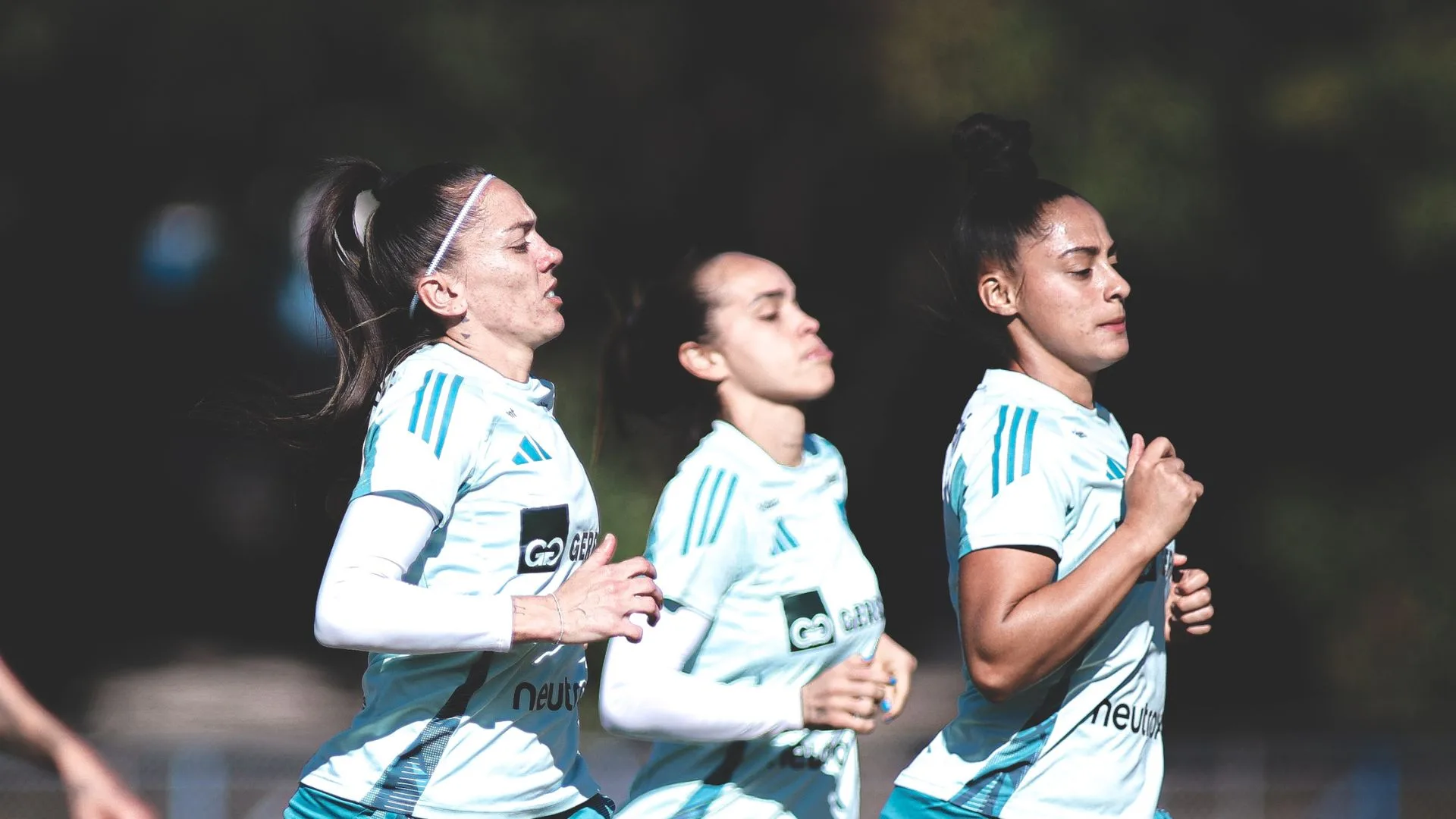 Cruzeiro chega para o jogo de ida das semifinais do Brasileirão Feminino em busca de nova sequência positiva