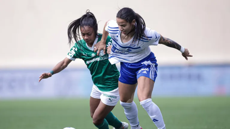 Cruzeiro bate o Palmeiras fora de casa e leva vantagem nas semifinais do Brasileirão Feminino