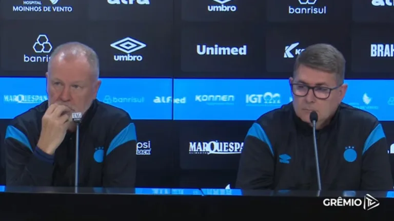 Alexandre Rossato, vice-presidente de futebol do Grêmio, garante permanência de Mano Menezes: “A gente acredita no trabalho”