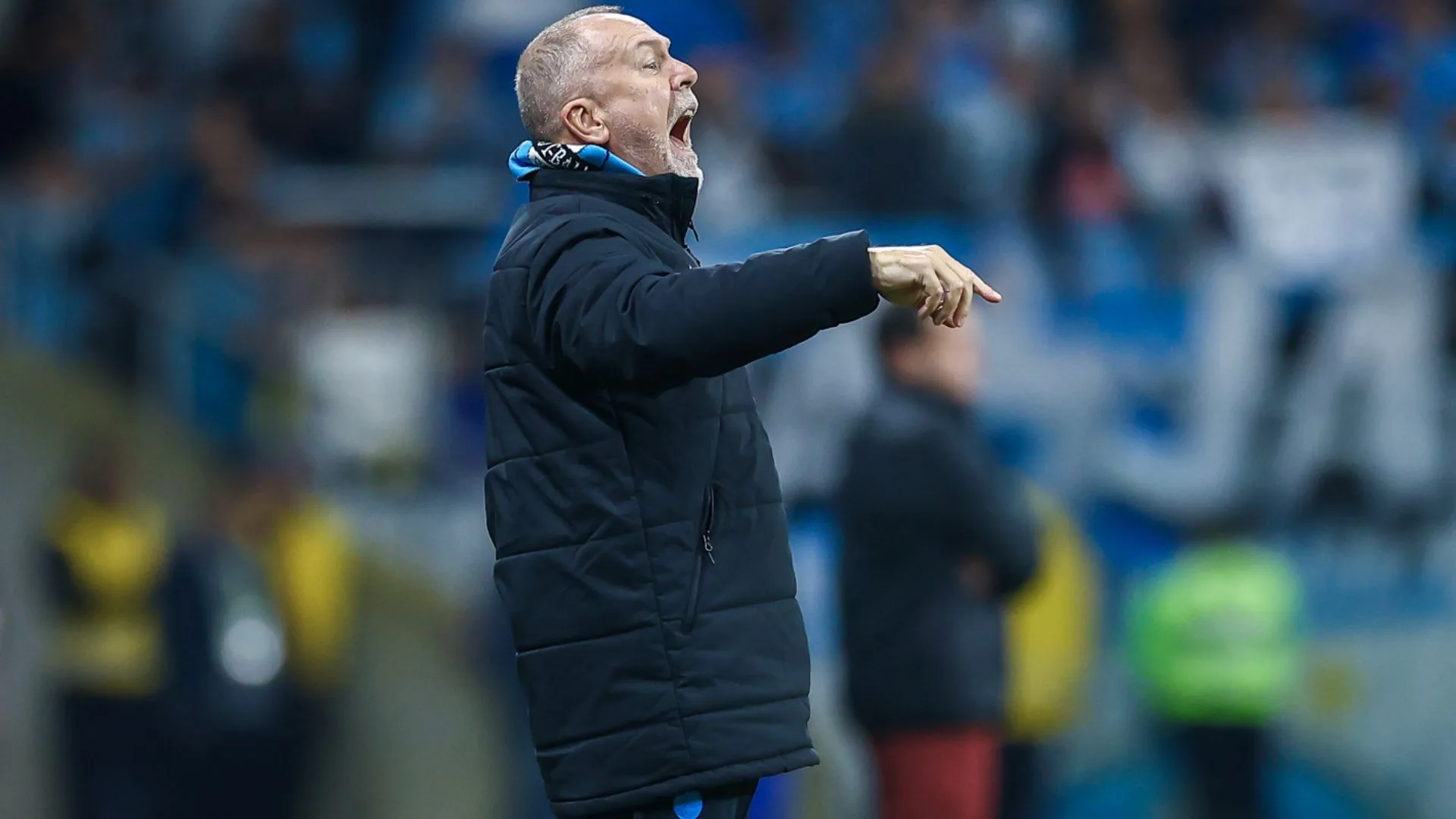 Mano Menezes reconhece necessidade de evolução do Grêmio a curto prazo e promete: “Não serei eu que vou atrapalhar”