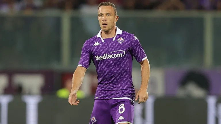 Arthur desembarca em Porto Alegre na quarta-feira (20) para assinar com o Grêmio: “Salário semelhante ao de Suárez”