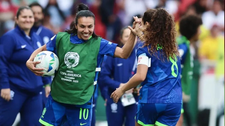 Seleção brasileira feminina vence com heroísmo de Marta e Lorena, e conquista nona Copa América em sua história