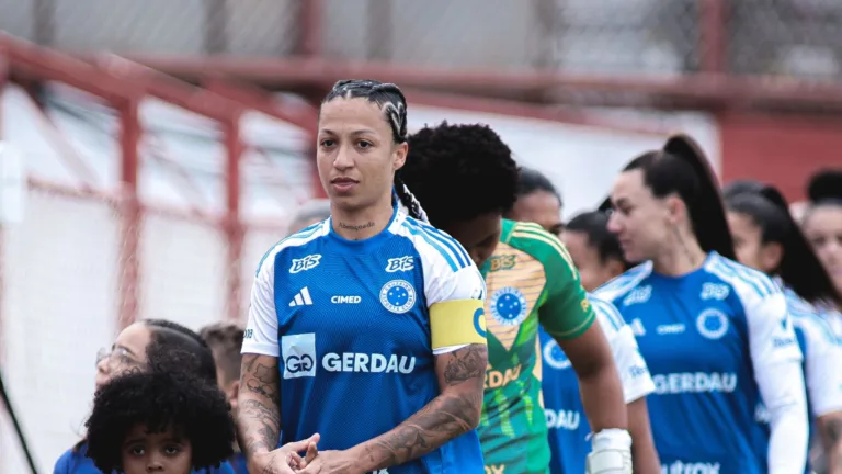 Com eliminação recente, Cruzeiro vai em busca de recuperação nas quartas de final do Brasileirão Feminino