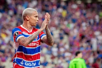 Deyverson, em jogo do Fortaleza