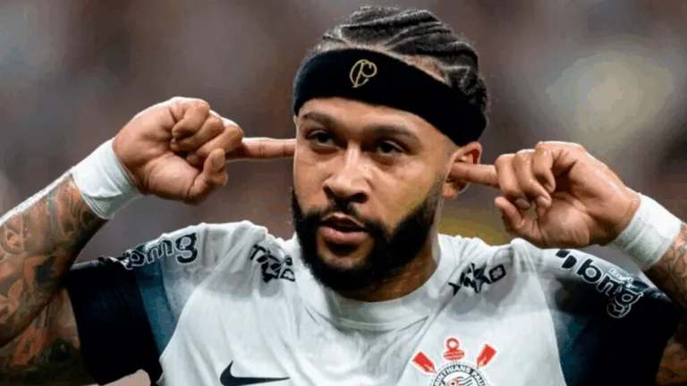 Corinthians deve R$ 11 milhões a Memphis Depay e Nicola revela bastidores: “Tenta juntar dinheiro”