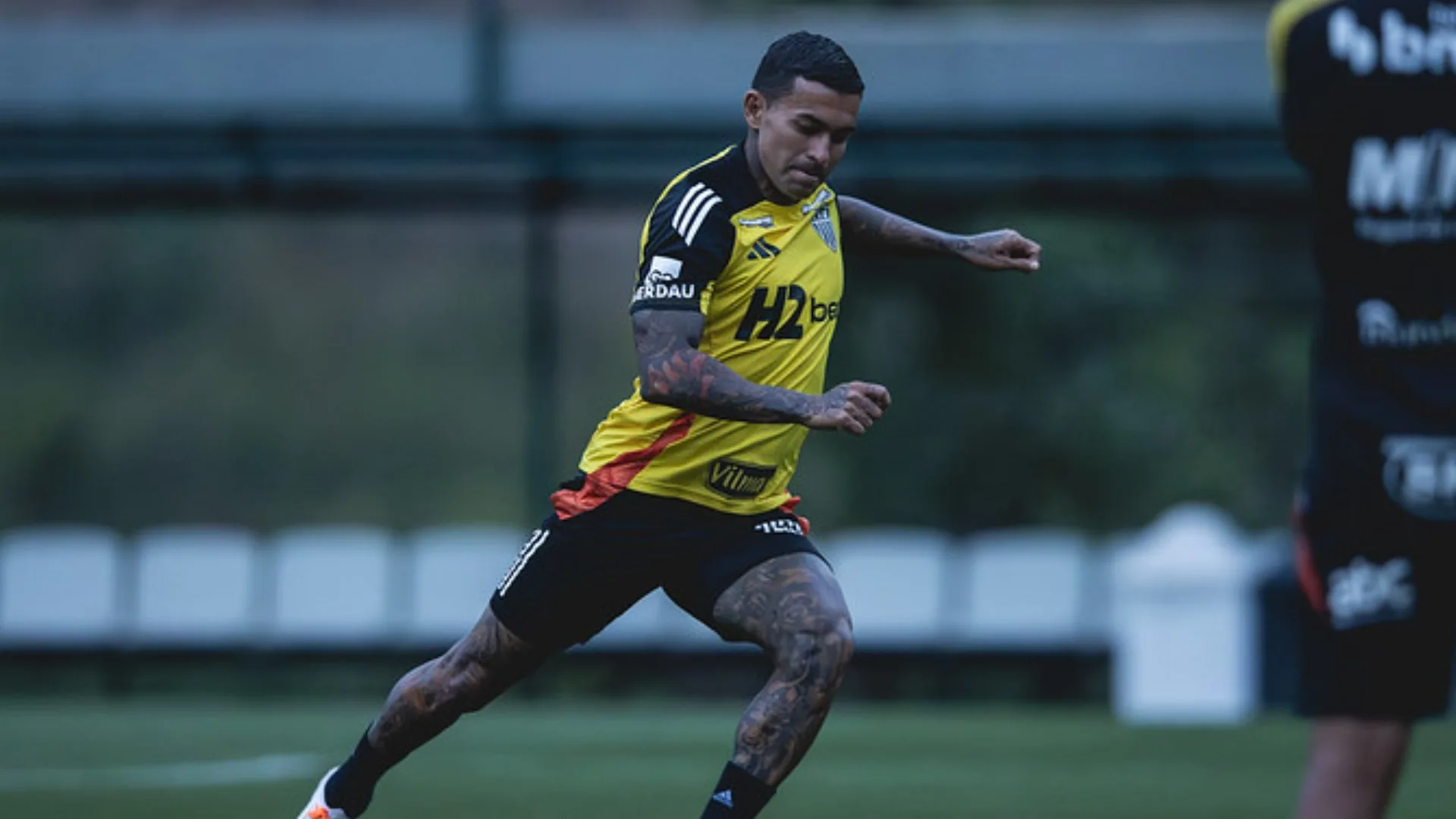 STJD marca julgamento de recurso movido por Dudu, do Atlético-MG, contra suspensão de seis jogos 