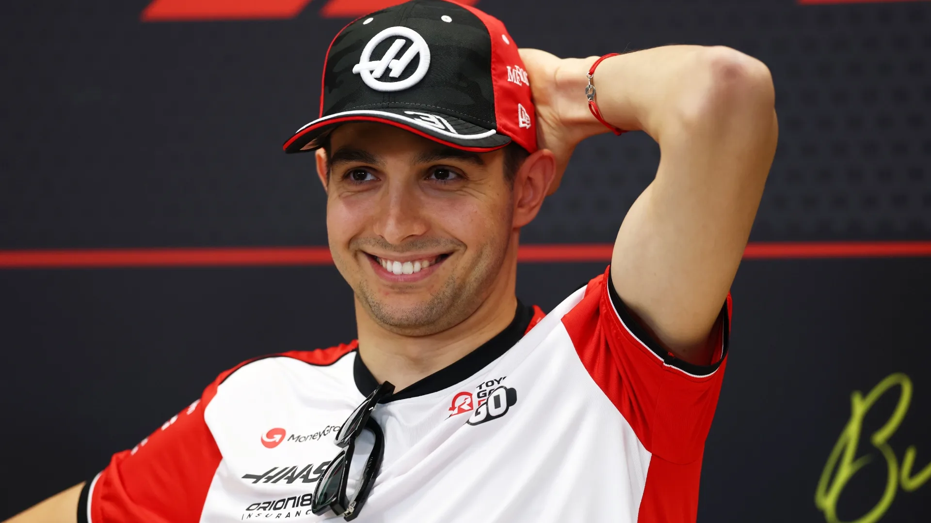 Esteban Ocon vai disputar GP de Interlagos com capacete desenhado por fãs da Fórmula 1: “Tenho memórias fantásticas”