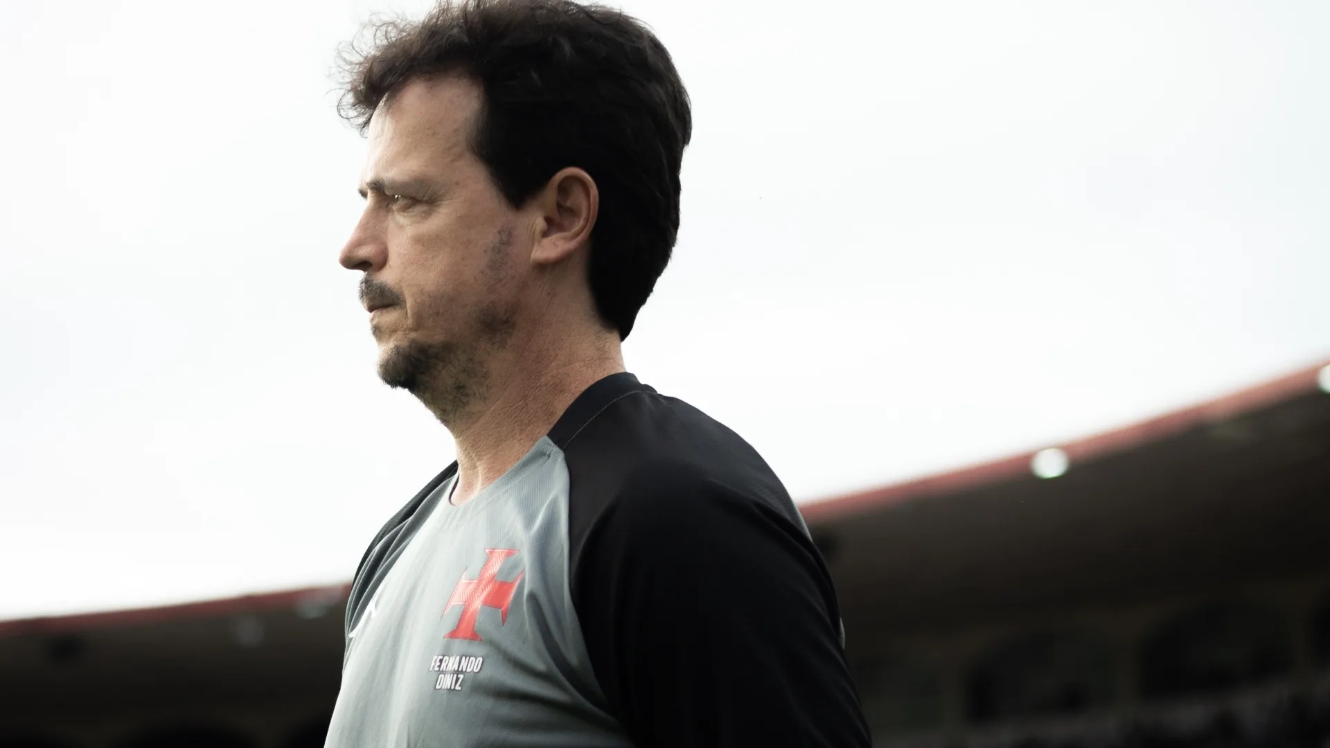 Fernando Diniz sai em defesa de Vegetti no Vasco após críticas da torcida: “É o artilheiro do time”