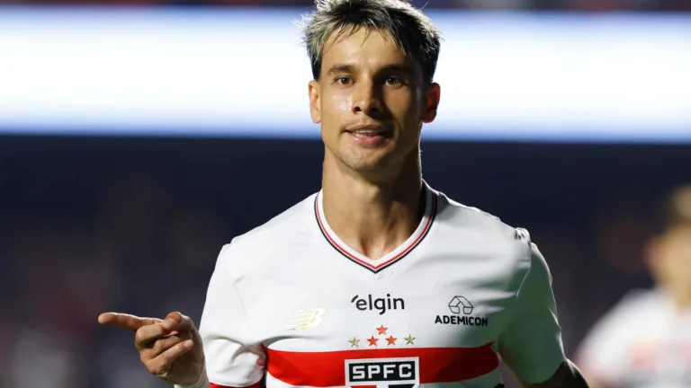 São Paulo tem retornos de Ferreira e Alan Franco contra o Athletico Paranaense pela Copa do Brasil hoje