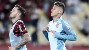 Filipe Luís explica motivo de não colocar Carrascal e crava: “Será ídolo do Flamengo nos próximos anos”