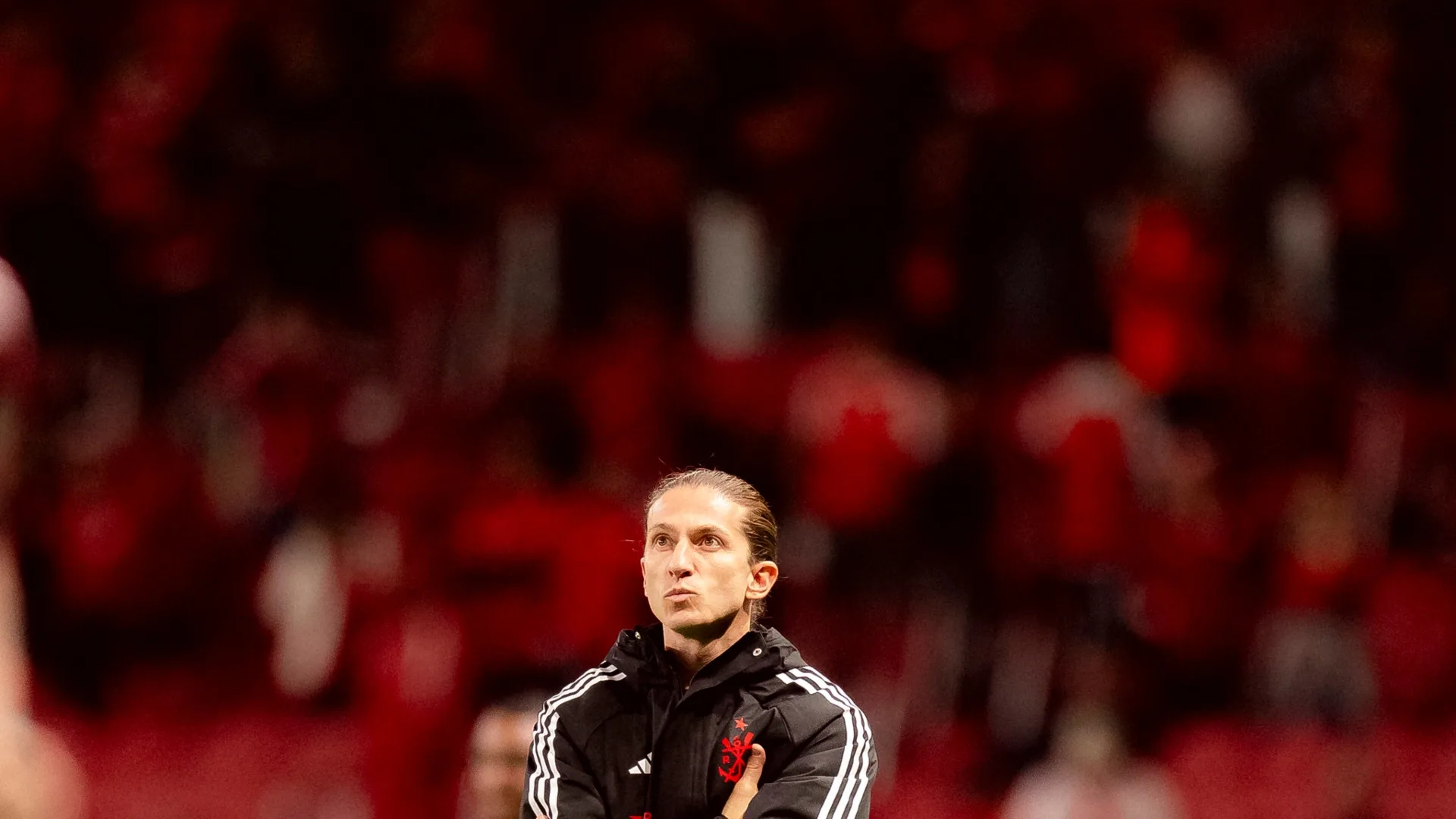 Filipe Luís destaca motivação de adversários quando enfrentam o Flamengo e torcedores concordam: “Não mentiu em nada”