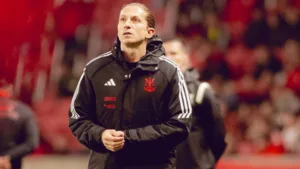 Denílson indica plano de Filipe Luís em Internacional x Flamengo na Libertadores: “O Pedro é banco”