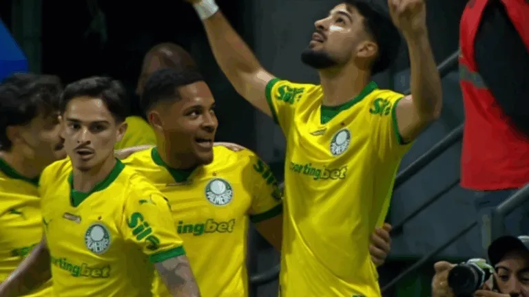 Flaco López, do Palmeiras, é principal novidade da Argentina para as Eliminatórias da Copa do Mundo