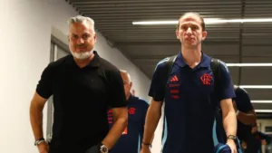 José Boto vê Filipe Luís pronto para trabalhar na Europa e elogia Abel