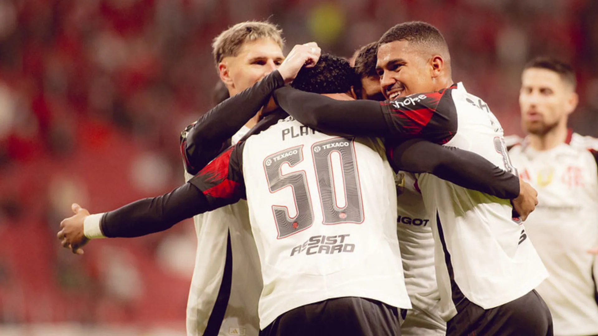 Zinho vê desgaste no Flamengo e decreta Palmeiras e Cruzeiro como rivais no Brasileirão: “Não vai fugir”