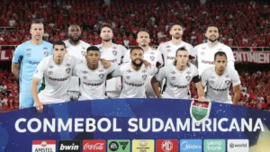 Edu Dracena valoriza vitória do Fluminense na Copa Sul-Americana, mas indica riscos de eliminação: “Acho que ficou pouco”