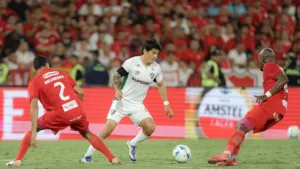 Cicinho lamenta ausência de Cano no Fluminense x América de Cali, mas avisa: “Acredito que se classifica”