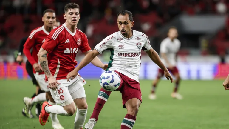 Casagrande crava Fluminense classificado contra o Internacional e projeta futuro de Roger Machado: “Não sei se continua no cargo”