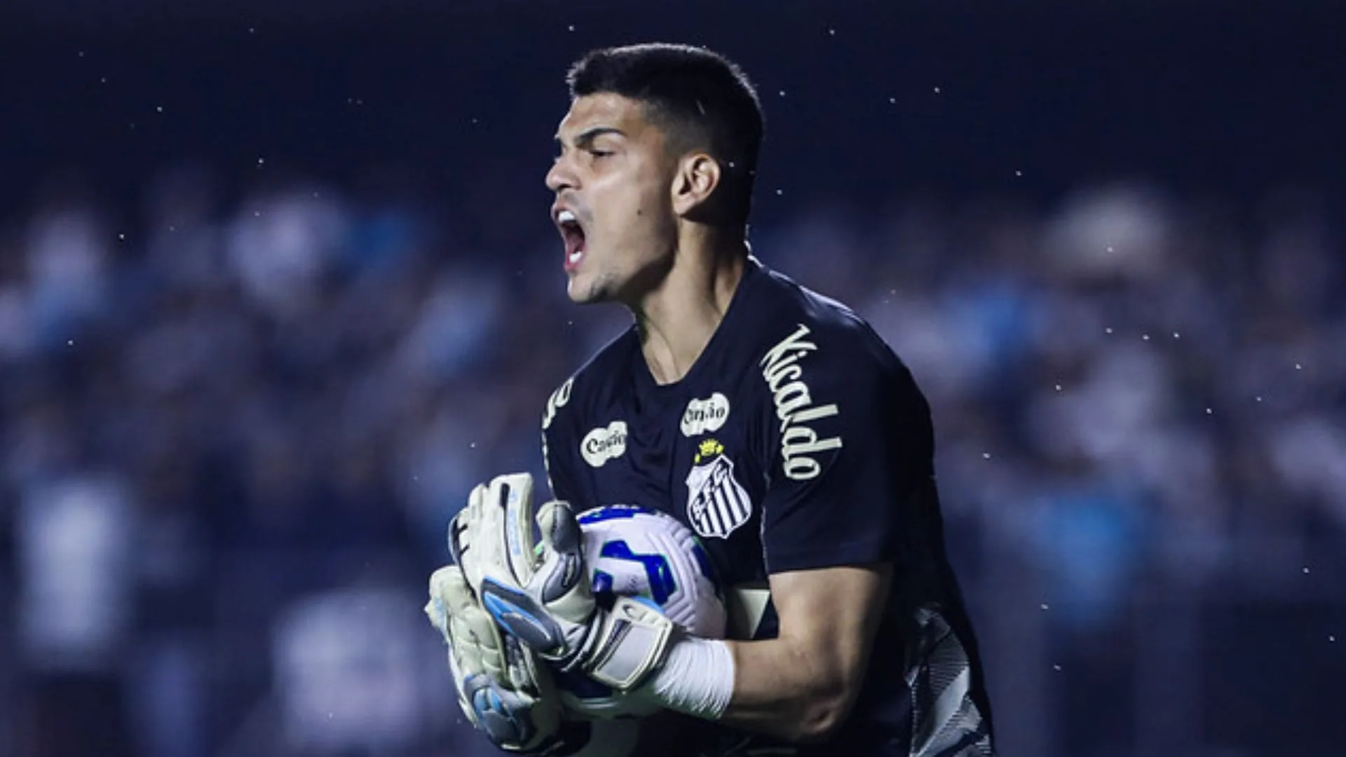 Nicola revela intenção do Santos após interesse do Flamengo em Brazão: “Será negociado com o exterior”