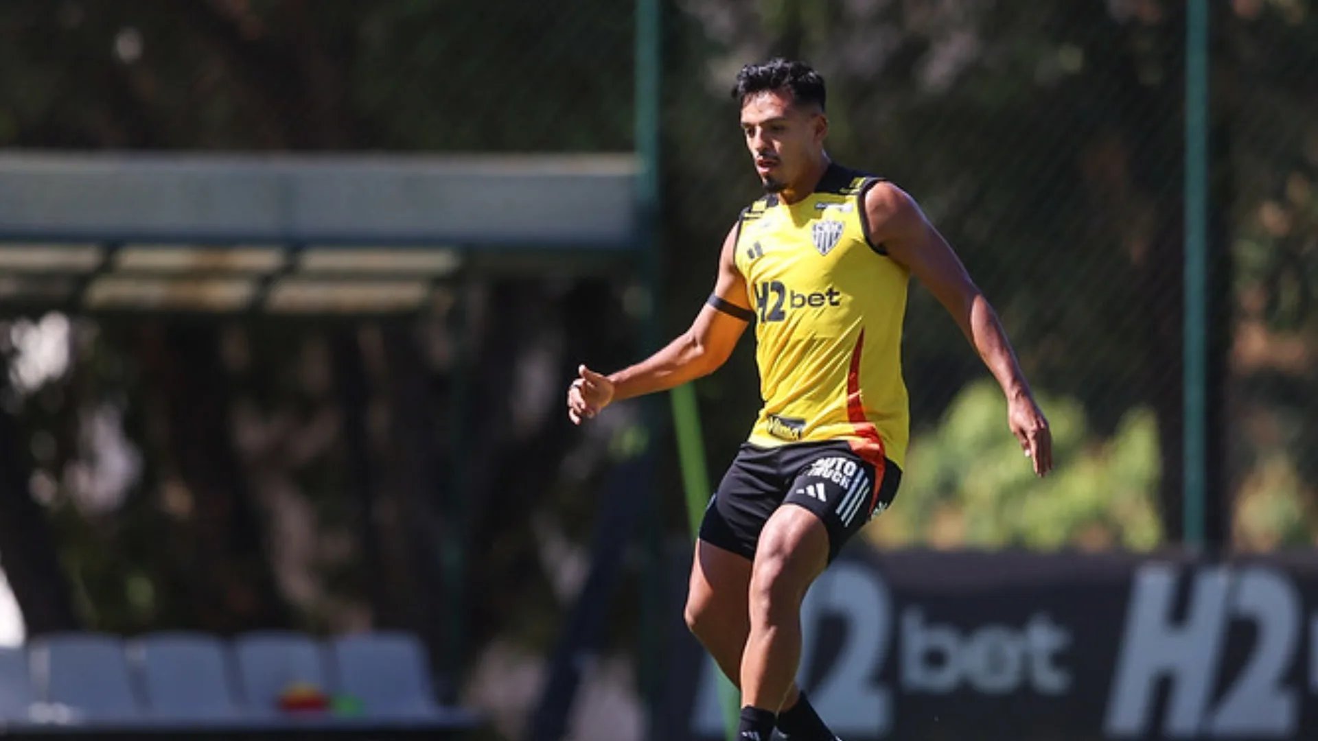 Gabriel Menino fala sobre classificação do Atlético-MG na Copa do Brasil e ressalta força do time: “Era o que precisávamos”