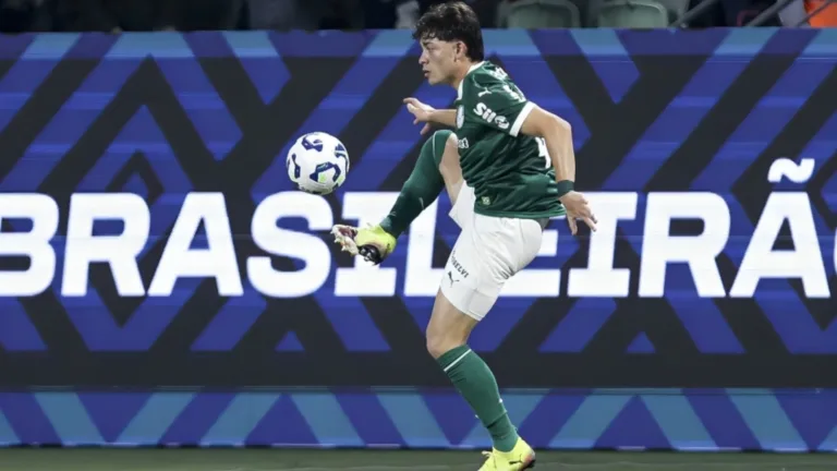 Palmeiras não libera Giay para o futebol italiano e torcedores analisam: “Ofensivamente é péssimo”