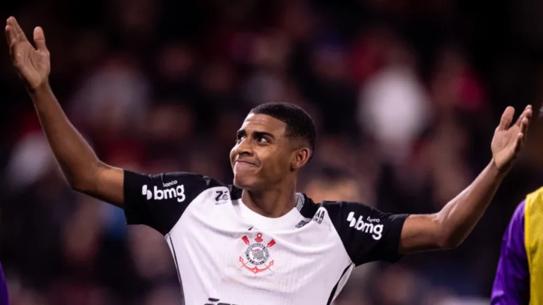 Zé Elias faz alerta ao Corinthians sobre ascensão de Gui Negão: “Muito fácil perder o foco”