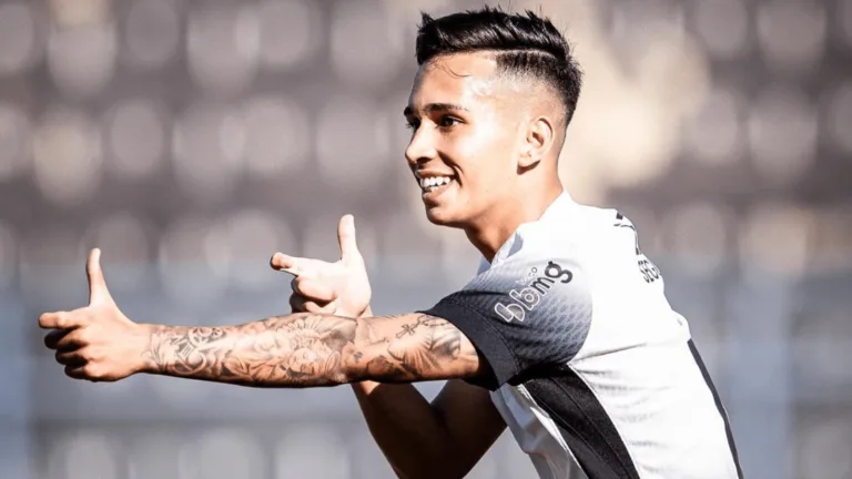 Internacional quer fechar com Guilherme Pellegrin, do Corinthians, aponta Lucas Collar: “Oportunidade de mercado”