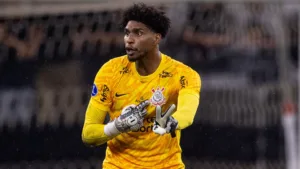 Corinthians atualiza situação de Hugo Souza, que corre contra o tempo para enfrentar o Grêmio