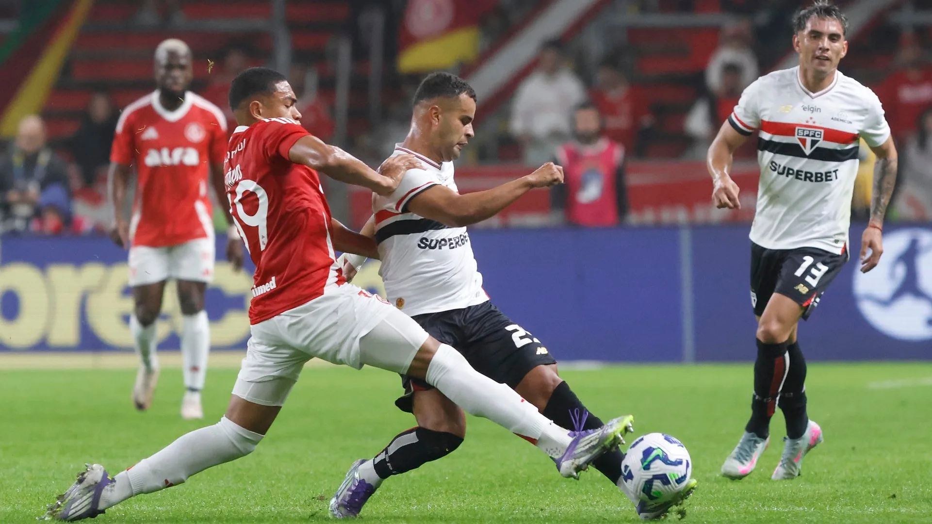 Nilson César exalta sequência positiva do São Paulo com Crespo, mas é sincero: “Não será campeão brasileiro”