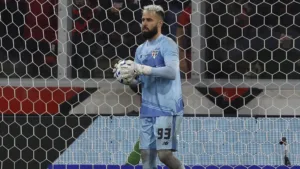 Criticado pela torcida do São Paulo, Jandrei tem salário revelado por Nicola: “Quase 300 mil por mês”