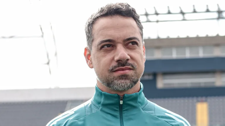 Jonas Urias, técnico do Cruzeiro, destaca: “A equipe demonstrou muita maturidade”