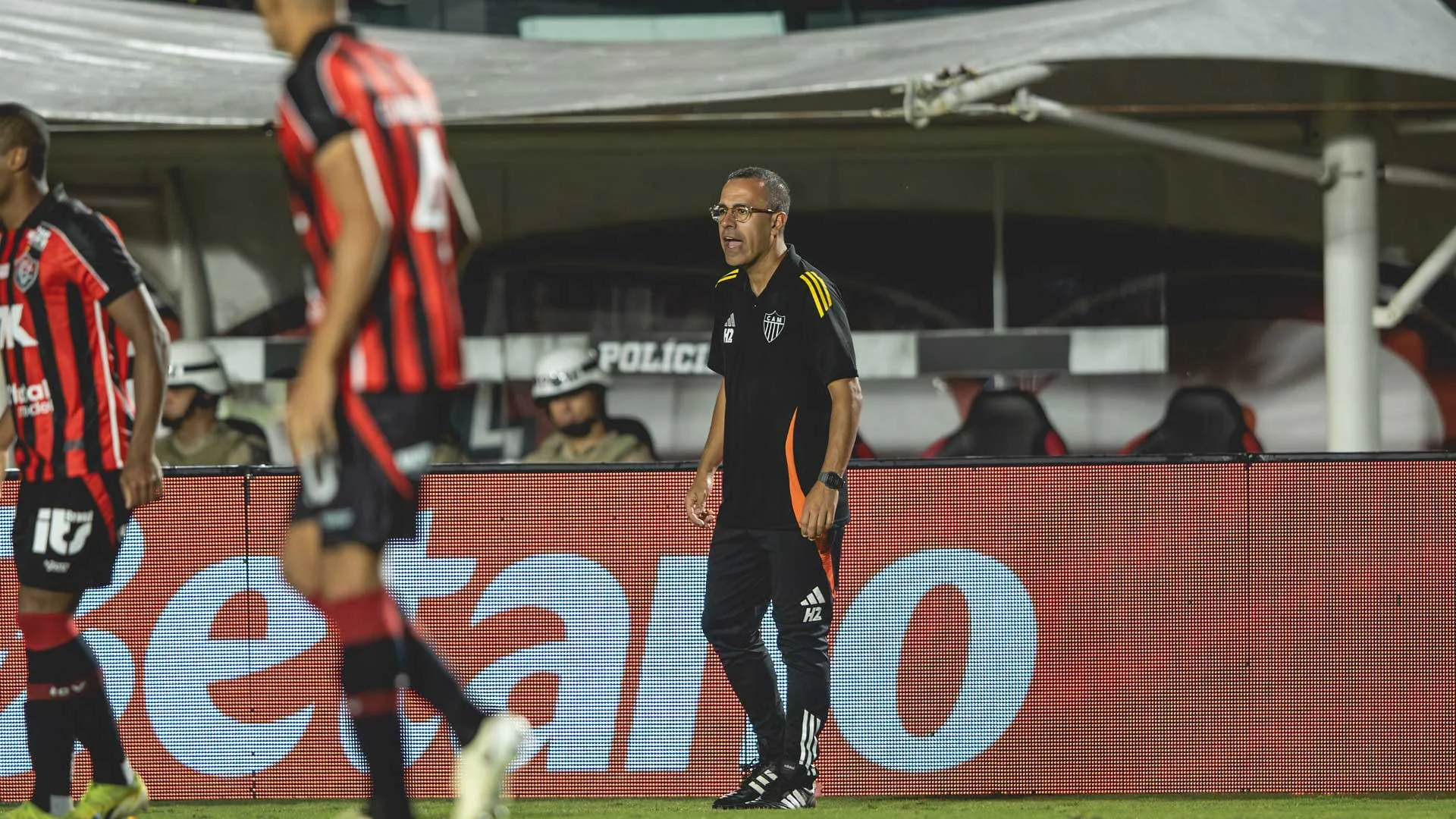 Interino, Lucas Gonçalves analisa derrota do Atlético-MG e saída de Cuca: “Semana mais difícil da temporada”