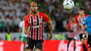 Baque no Tricolor: Lucas Moura sofre fratura nas costelas e pode parar por até dois meses