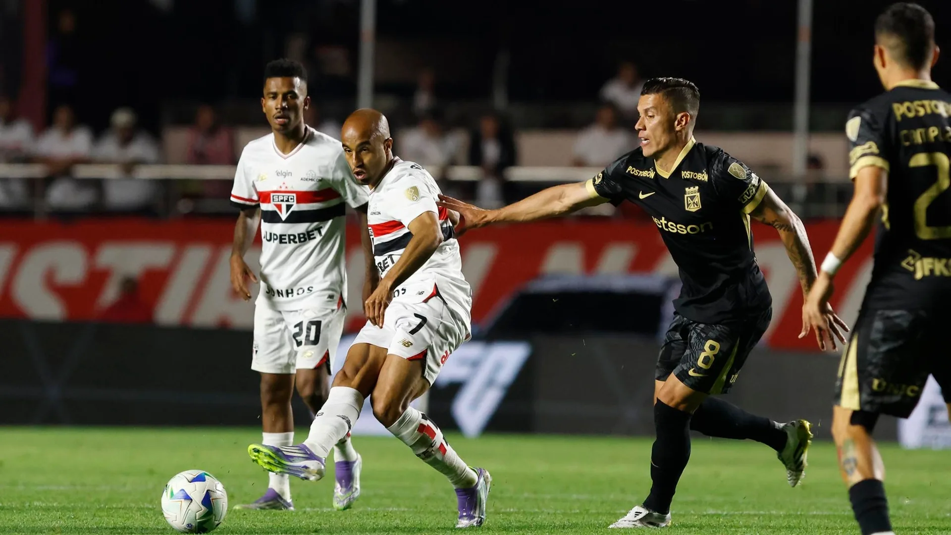 Milton Neves alerta o São Paulo na próxima fase da Libertadores: “Fez de tudo para ser eliminado”