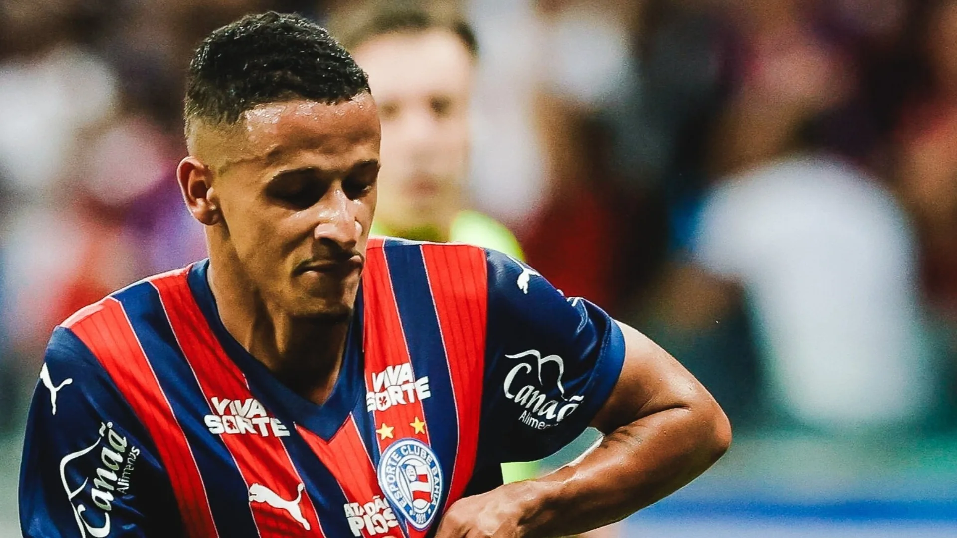 Ceni crava Luciano Juba, do Bahia, futuro convocado por Ancelotti na seleção brasileira: “Escuta o que estou falando”