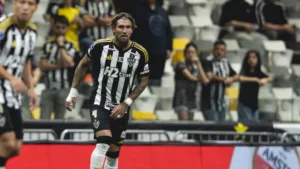 Lyanco é cortado de Atlético-MG x Grêmio e torcedores lamentam: “Agora que seria avaliado pelo Ancelotti”