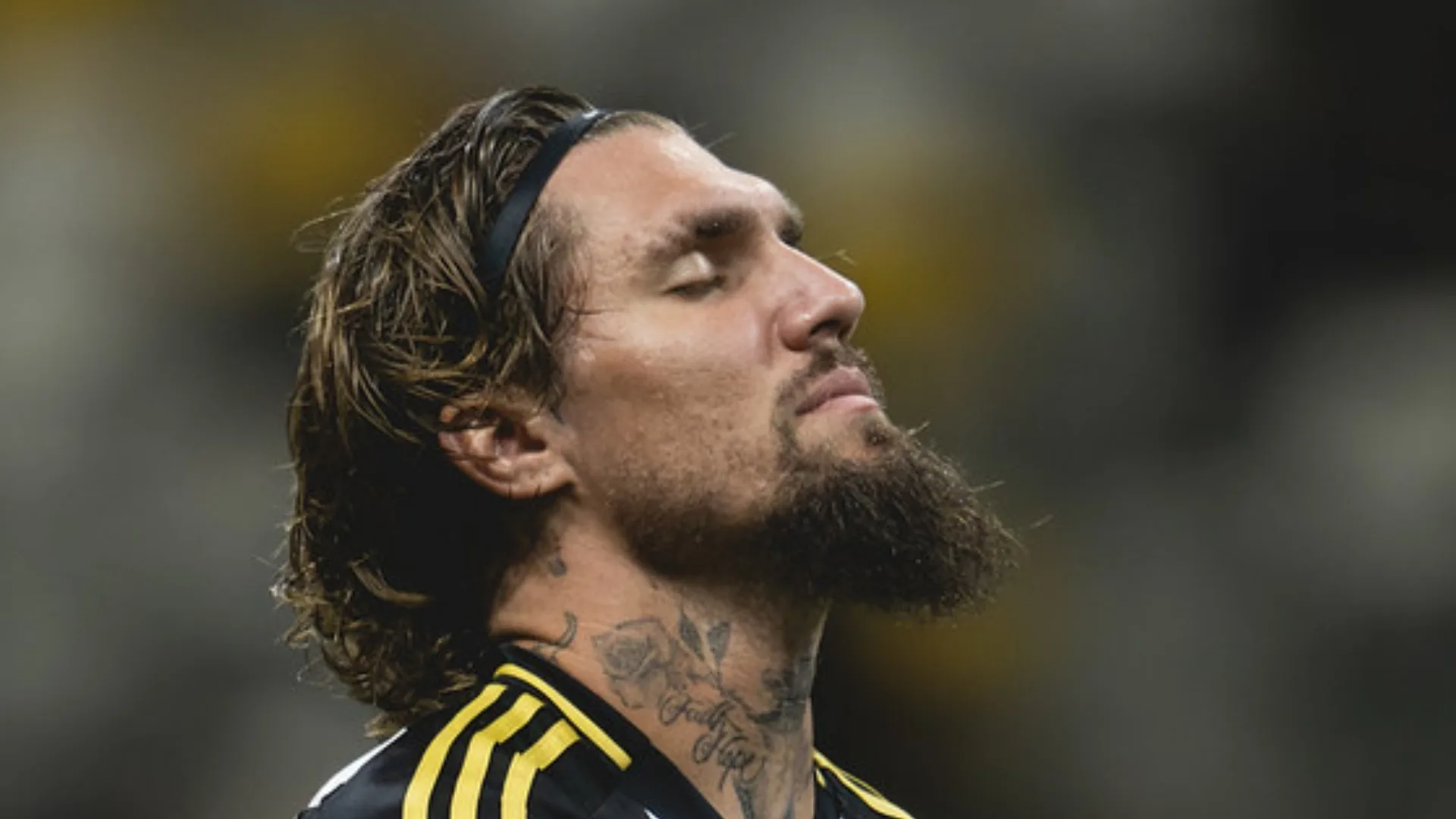 Edu Panzi analisa possibilidade de Lyanco perder jogos pelo Atlético-MG: “Tem de pensar em todo o entorno”